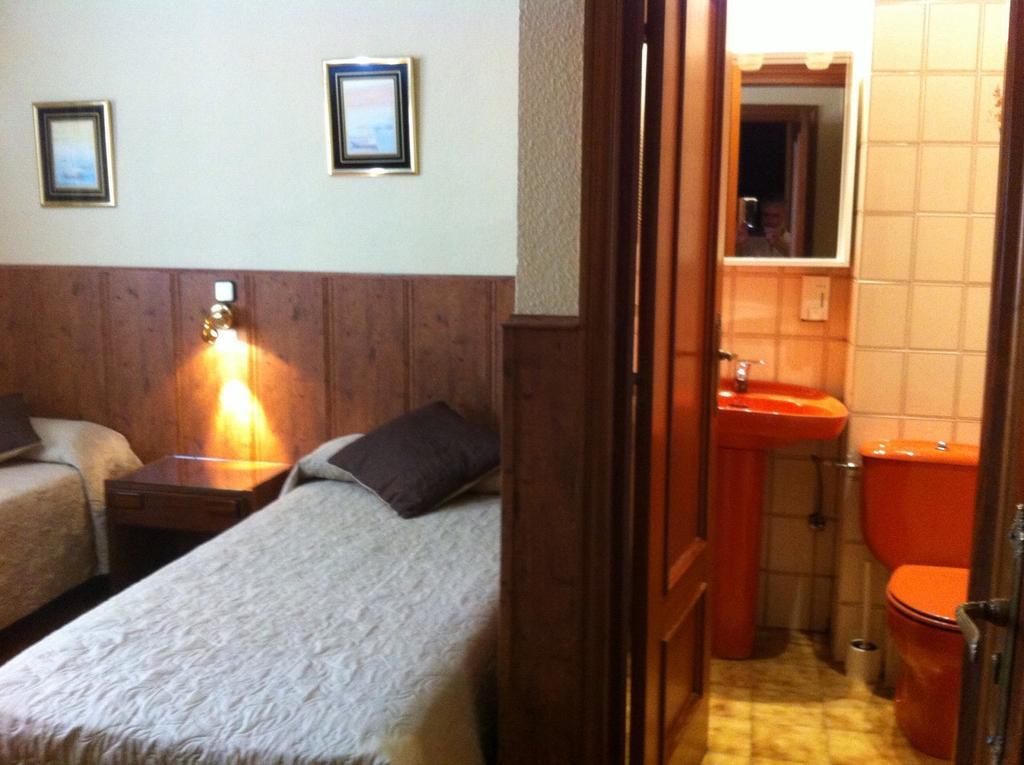 Hostal Suarez Μαδρίτη Εξωτερικό φωτογραφία