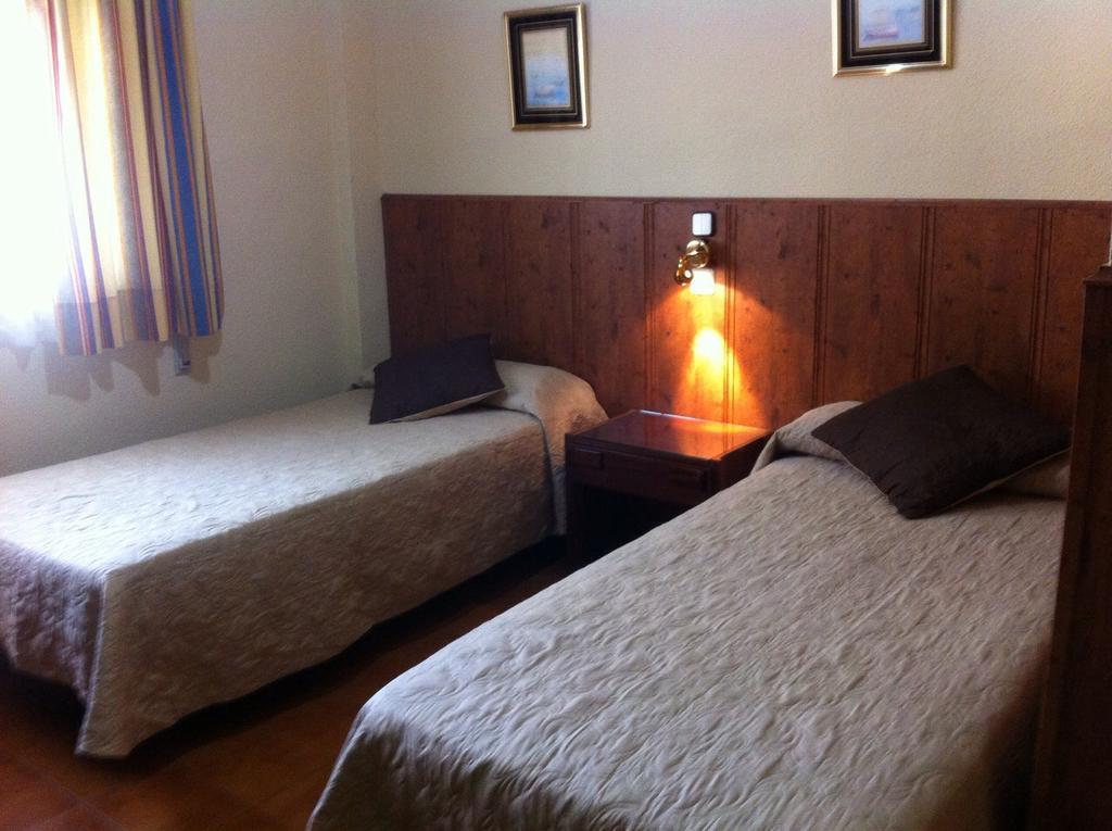Hostal Suarez Μαδρίτη Εξωτερικό φωτογραφία